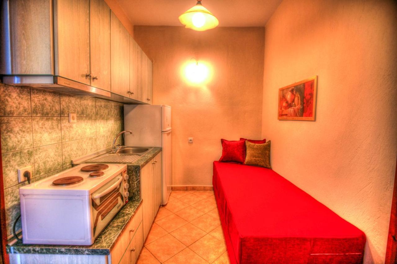 Anna Karra Studios & Apartments วูร์วูรู ภายนอก รูปภาพ